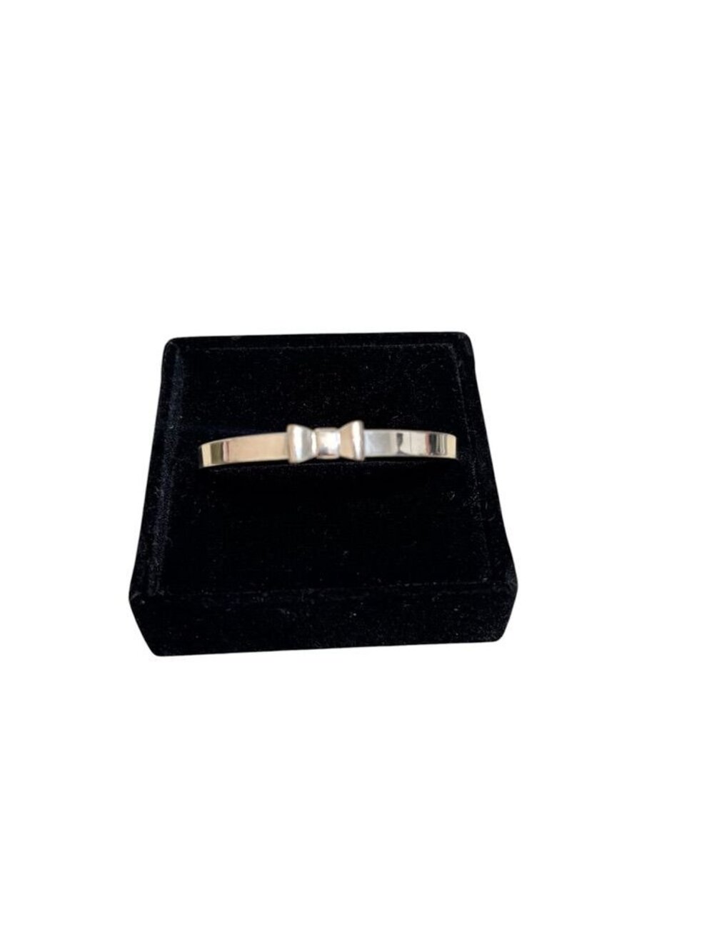Kate Spade Bow Bangle Bracelet Silver Tone Metal Classic Feminine